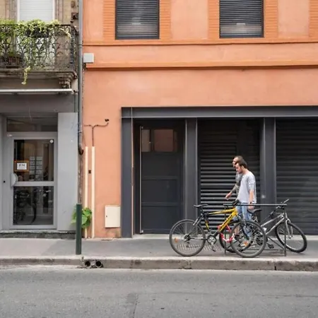 203 Duplex Jeanne D'arc